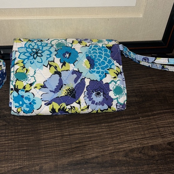 Vera Bradley Bundle Blueberry Blossom Crossbody, Wristlet , ID Key Chain Bags - Picture 15 of 16